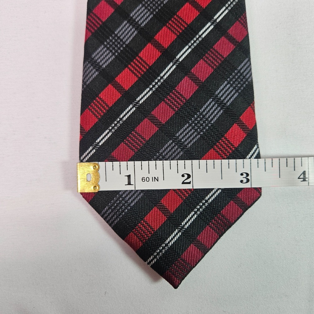 Le Chateau 100% Silk Men Tie Geometric Red Black 3.25" x 59.5" - Picture 7 of 9